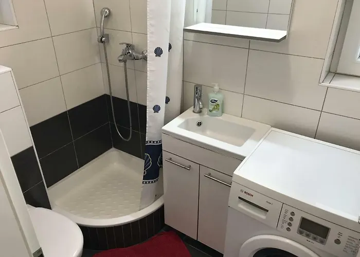 One Bedroom Apartment