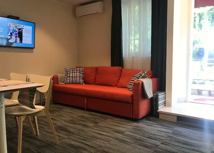 아파트 One Bedroom *