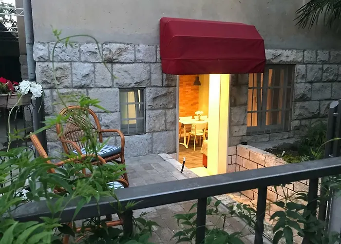 Apartment One Bedroom Split