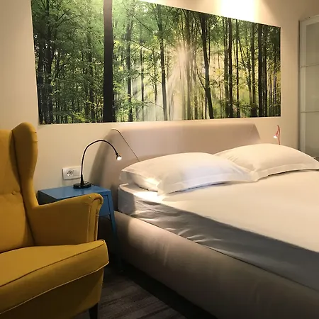 One Bedroom 스플리트